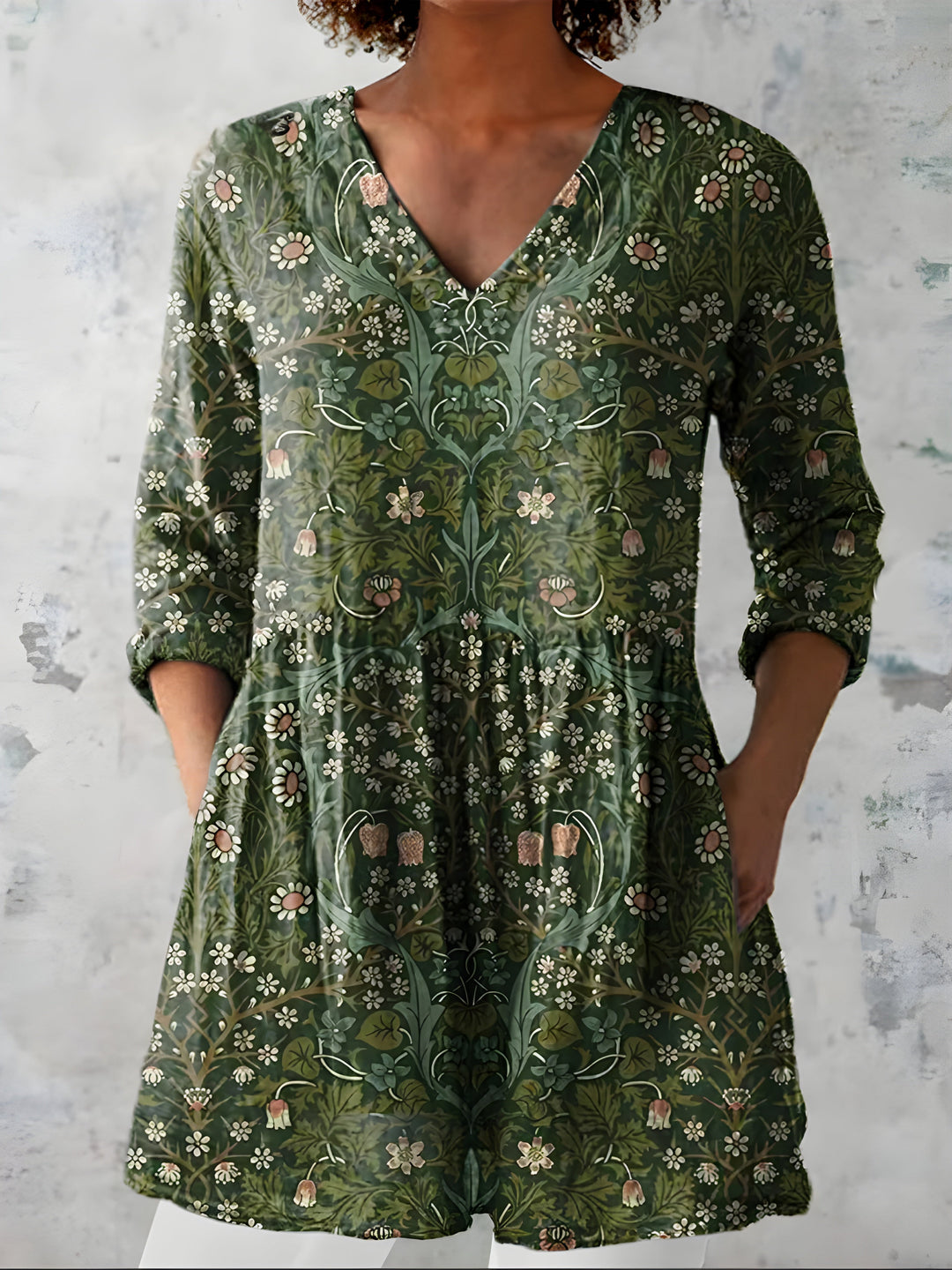 Olivia | Blusa Lunga Verde Oliva a Fiori Vintage