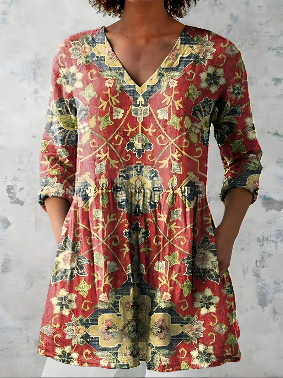 Rubina | Blusa Lunga Rossa con Fantasia Ornamentale Vintage